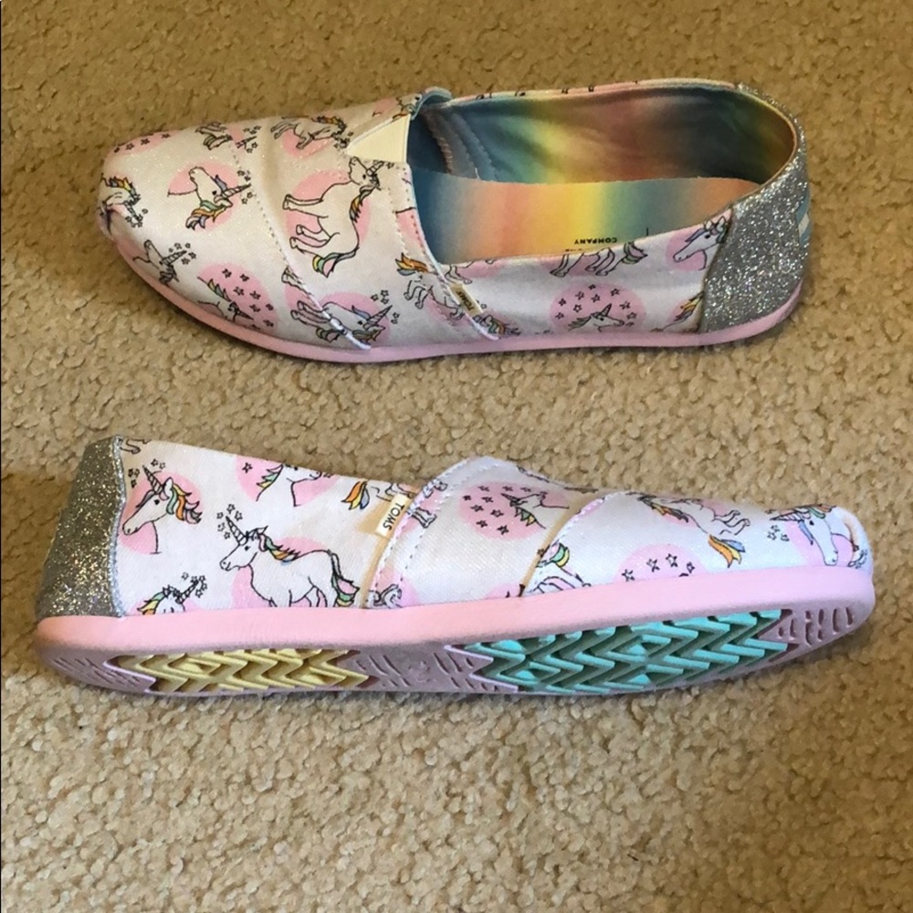 Toms Pastel Shimmer Unicorn Print Women’s Slip-on